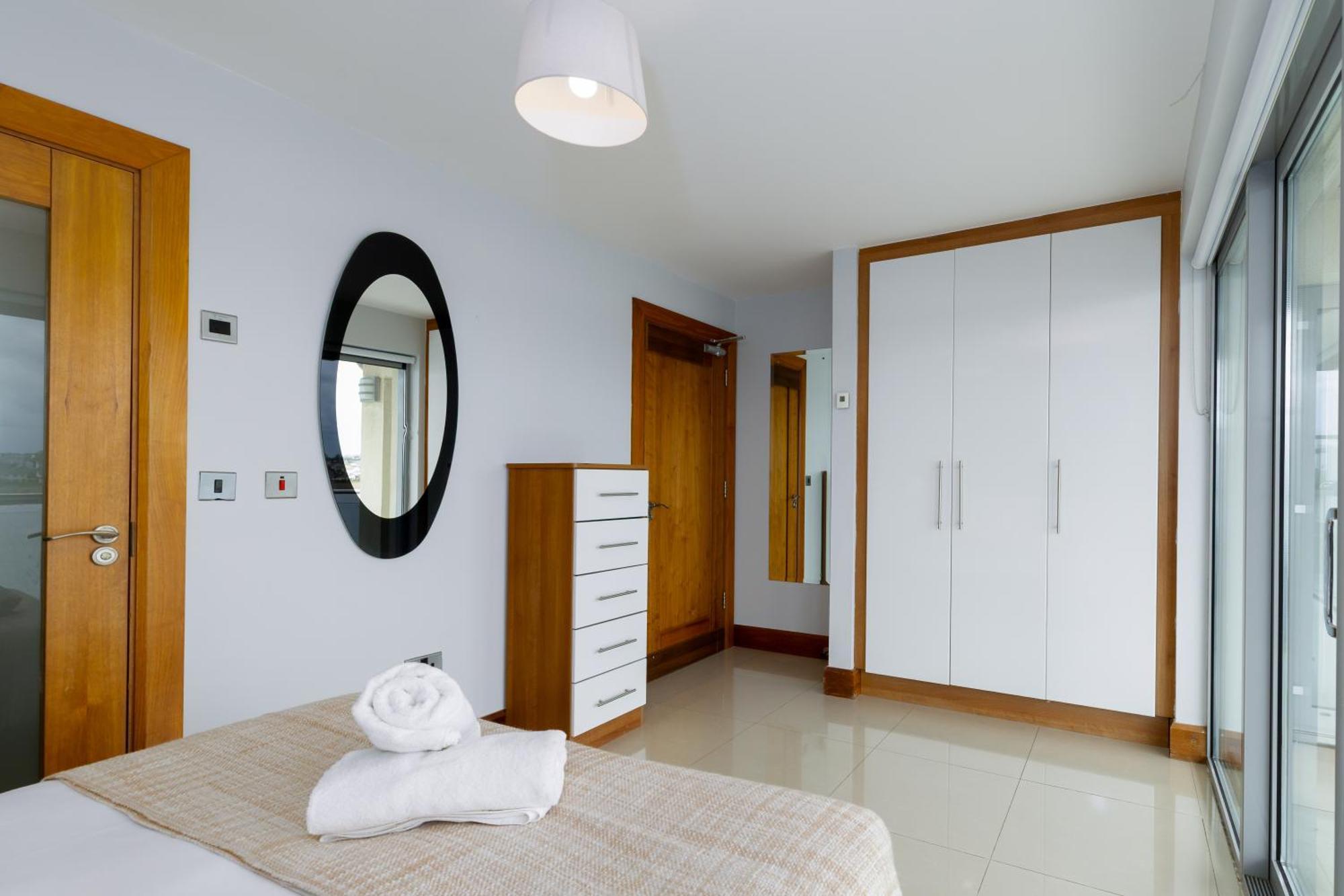 Tur An Tsaile - Galway Lakeside Apartments 외부 사진