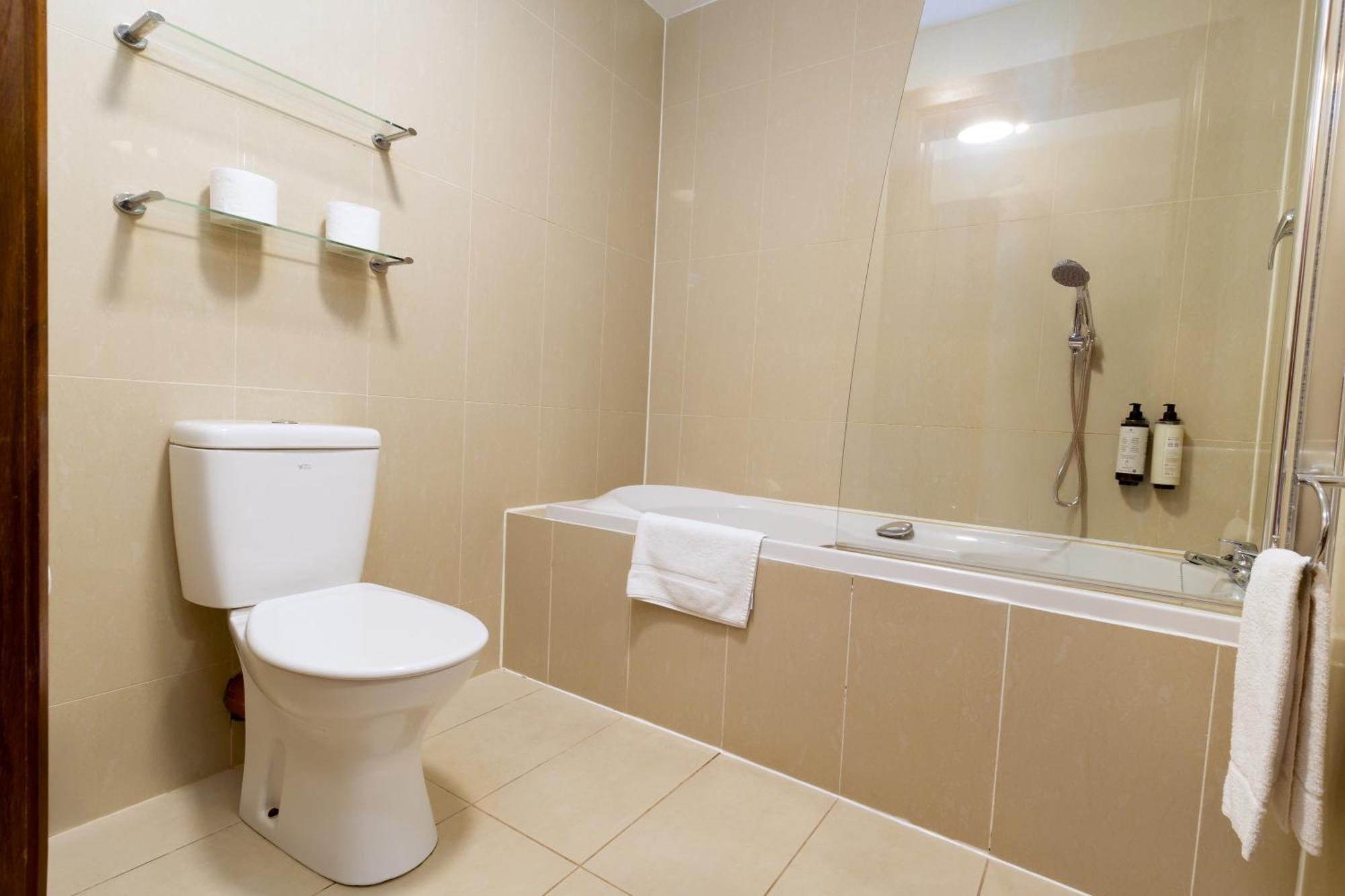 Tur An Tsaile - Galway Lakeside Apartments 외부 사진