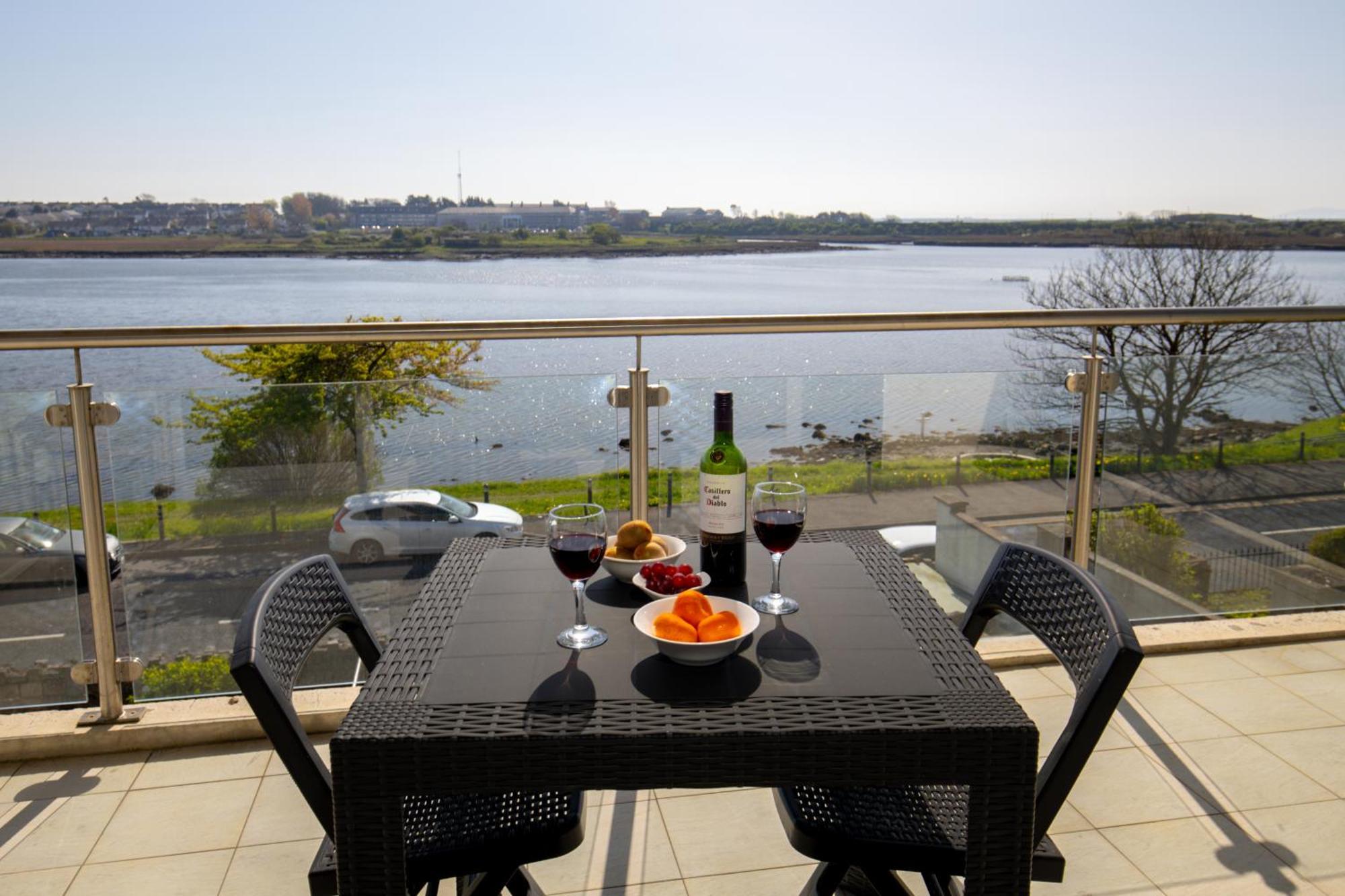 Tur An Tsaile - Galway Lakeside Apartments 외부 사진
